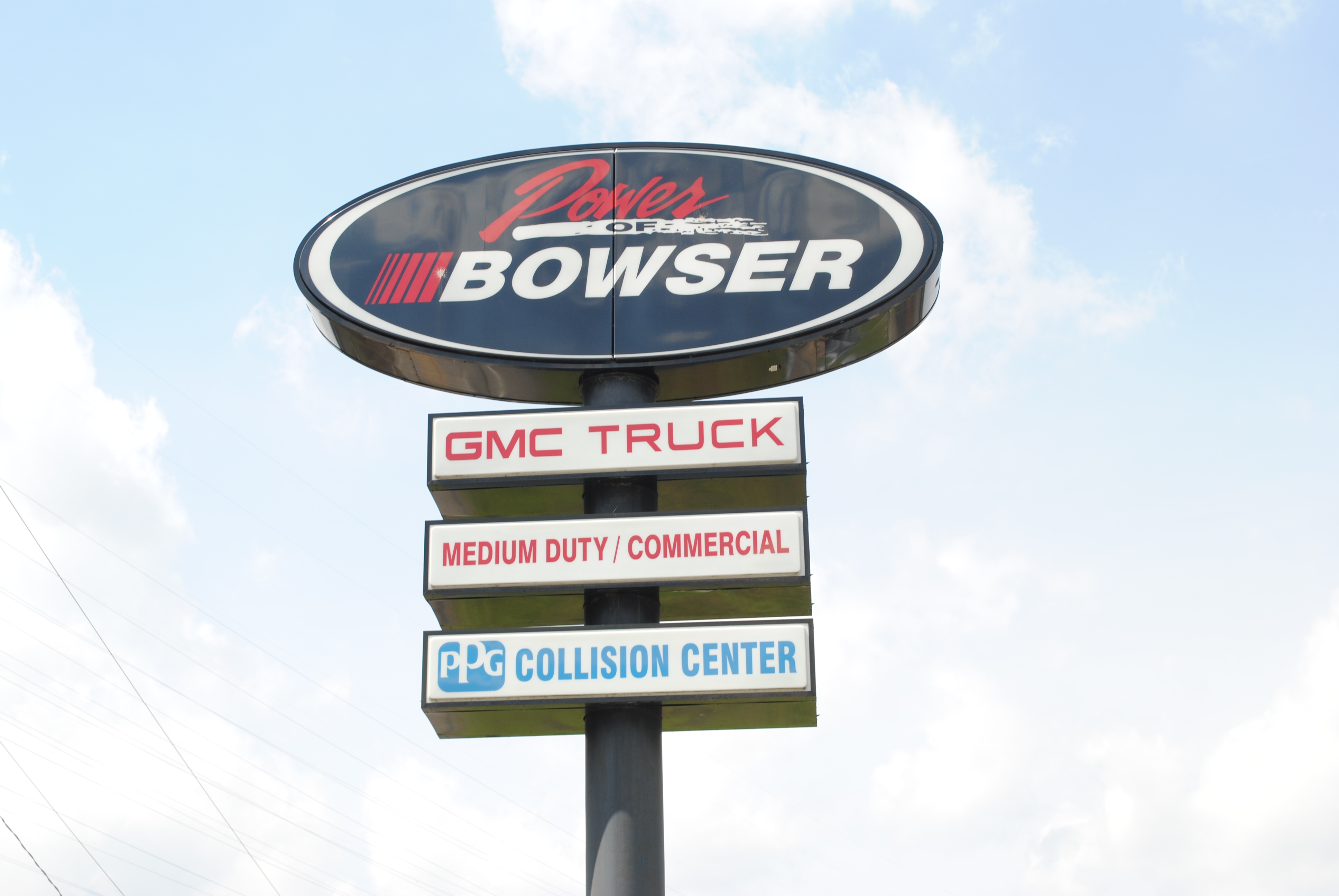 BOWSER Collision Center gallery 5