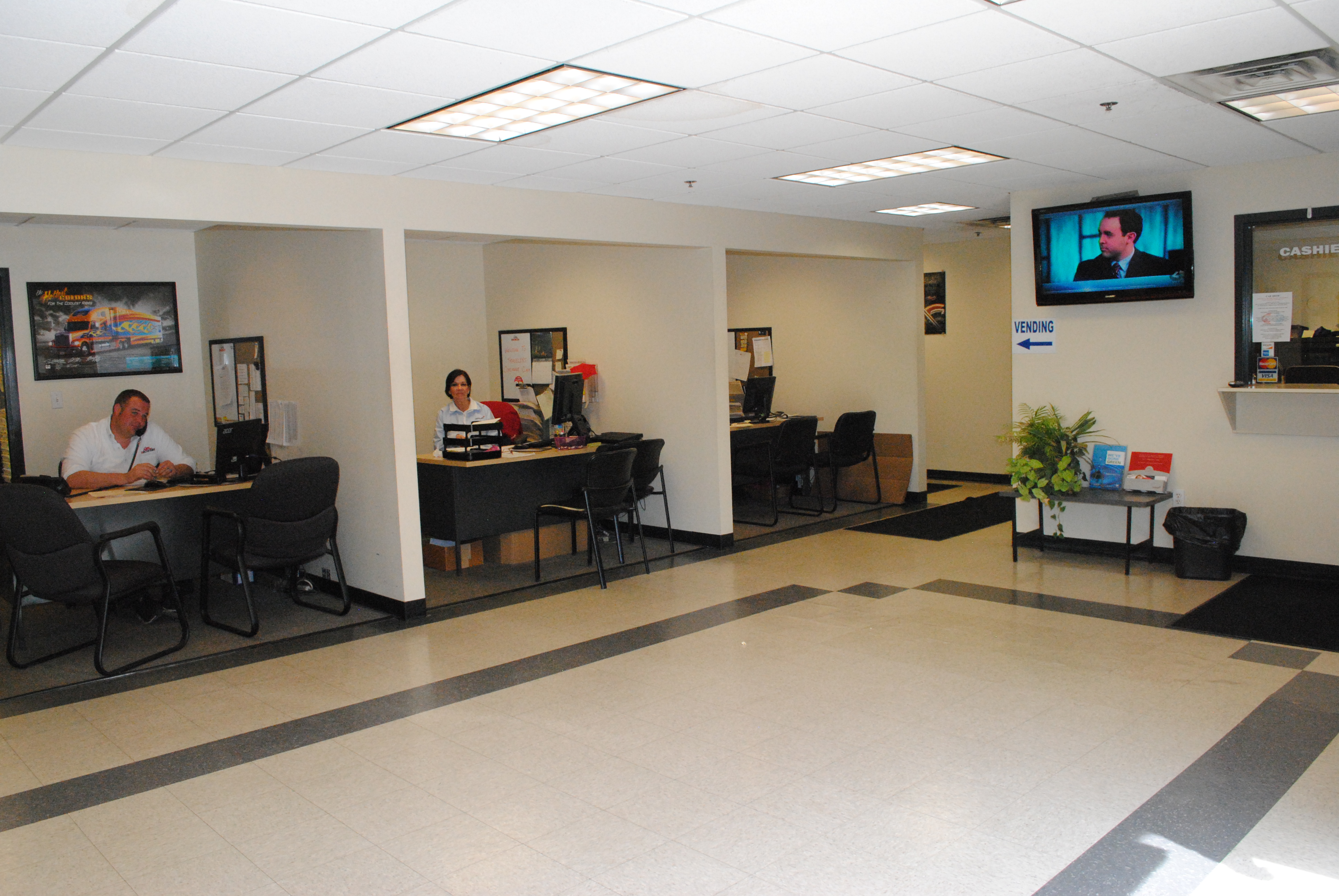 BOWSER Collision Center gallery 7