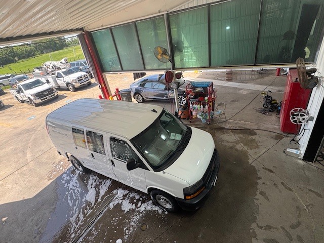 Eagle Collision Repair Center, Inc. gallery 4