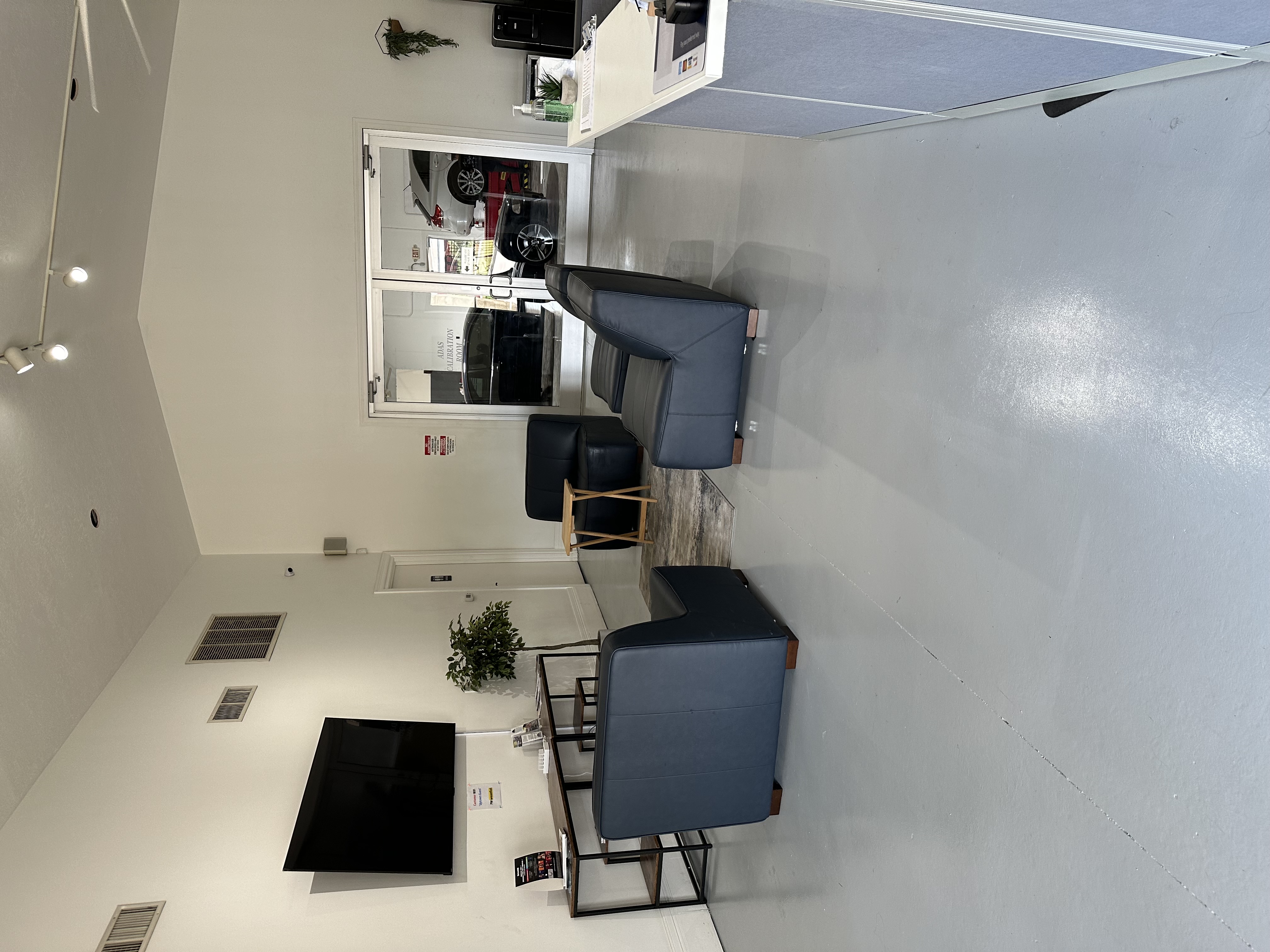 Uptown Automotive gallery 2