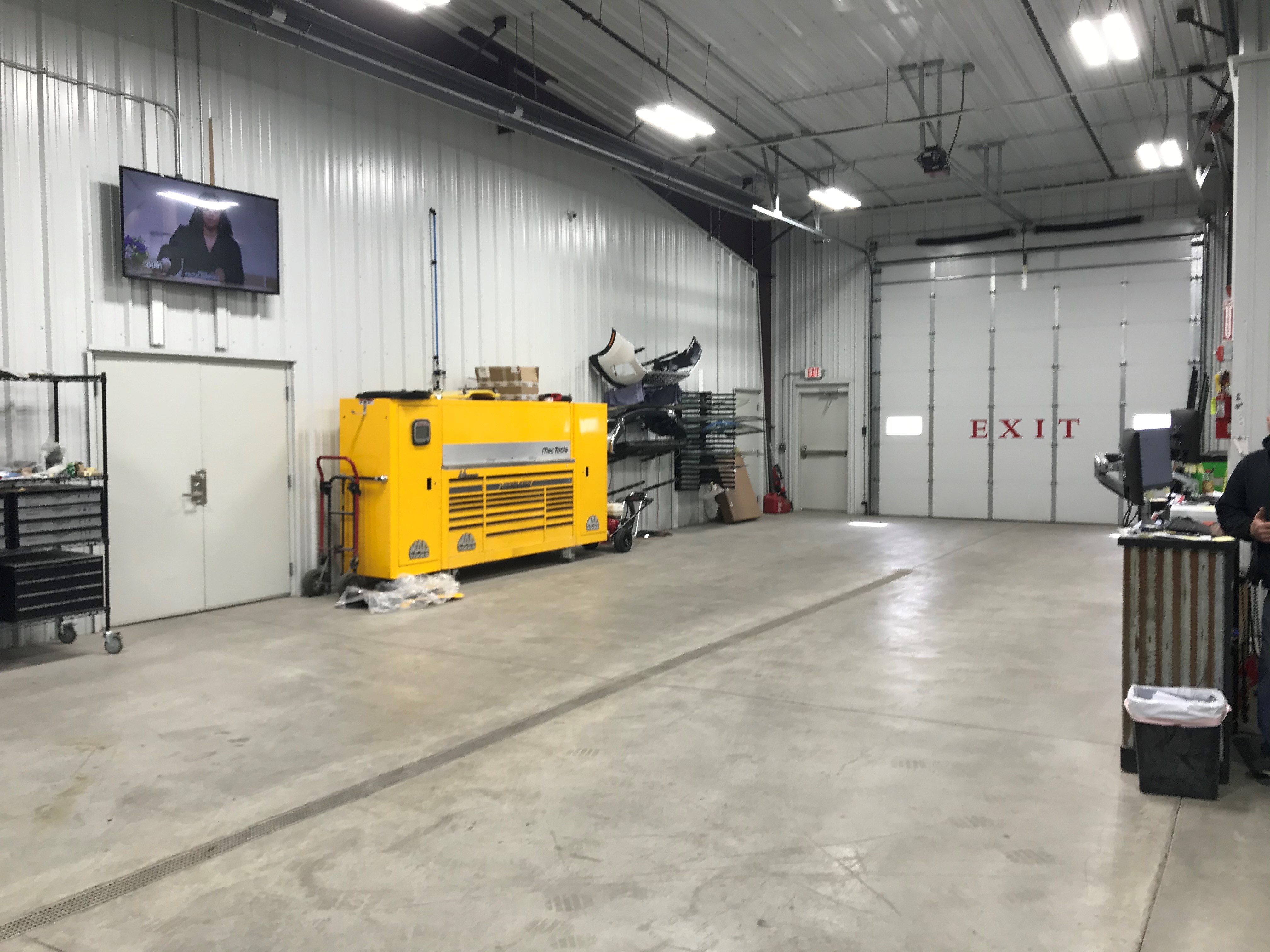 Centennial Collision & Paint gallery 3