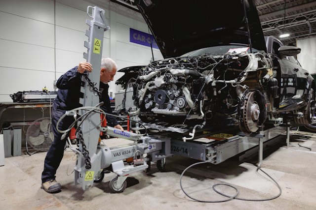 Bramgate Collision Centre gallery 6