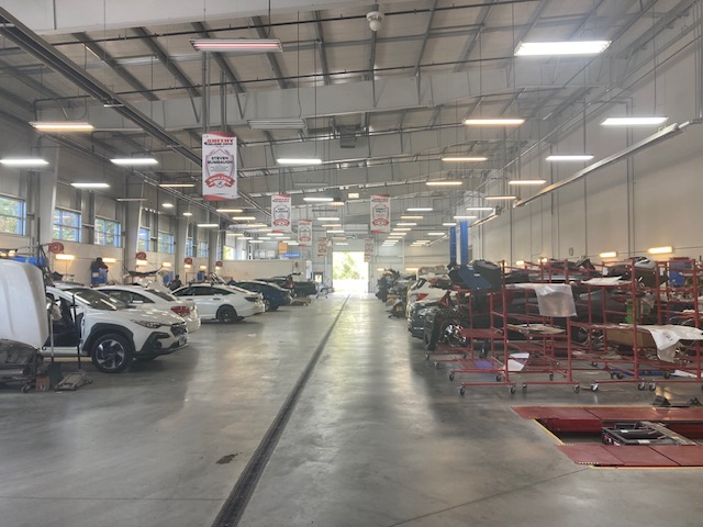 Sheehy Collision Center gallery 3