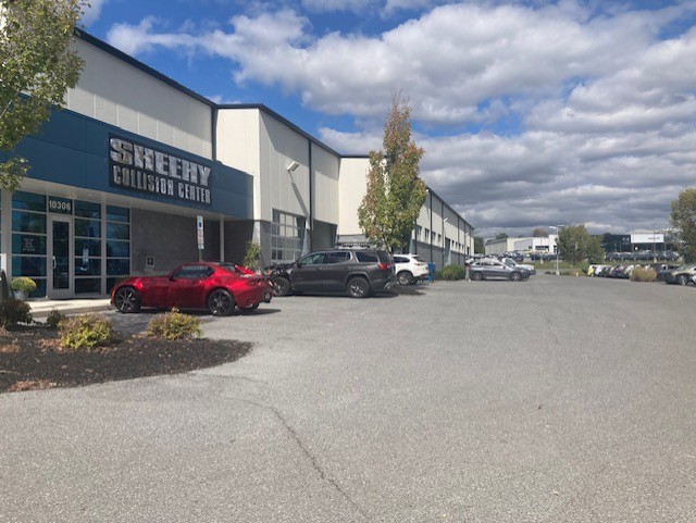 Sheehy Collision Center gallery 4