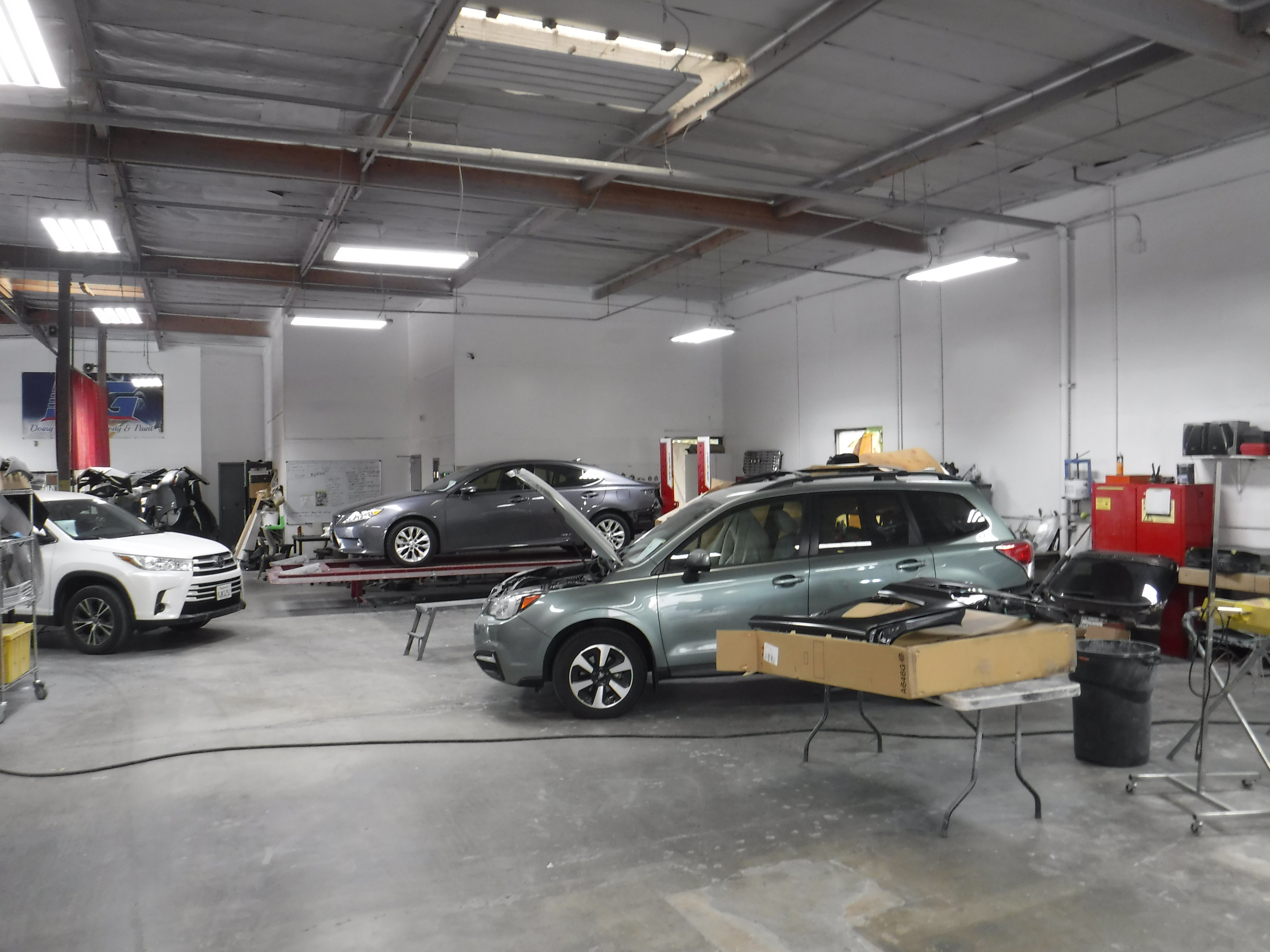 DG Auto Body & Paint gallery 3