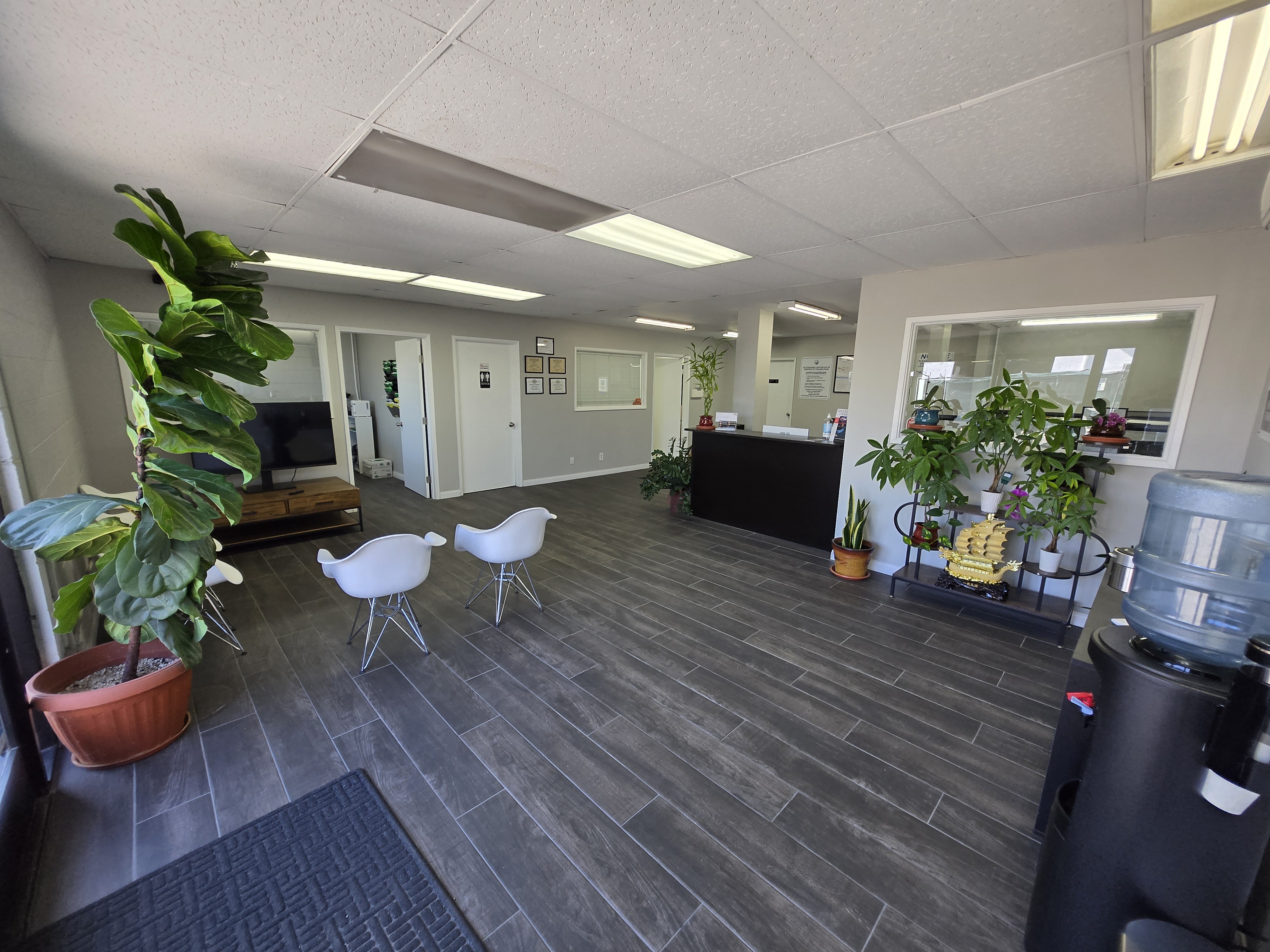 K&T Collision Center  gallery 2