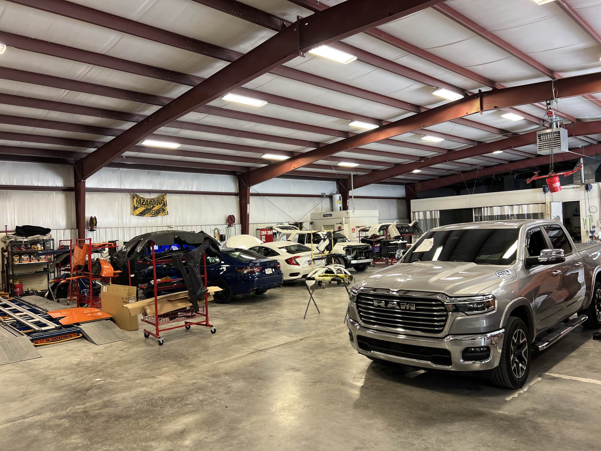 Stinnett Collision-Sevierville gallery 3