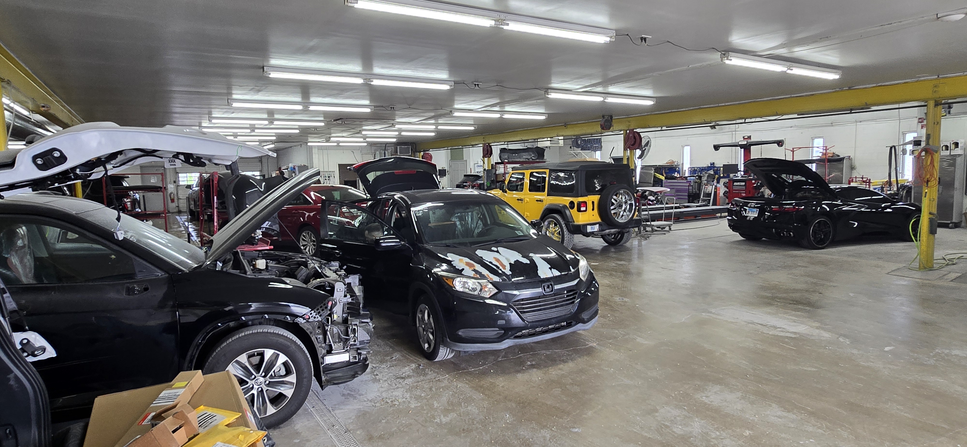 Complete Auto Body Centers - Pershall gallery 6