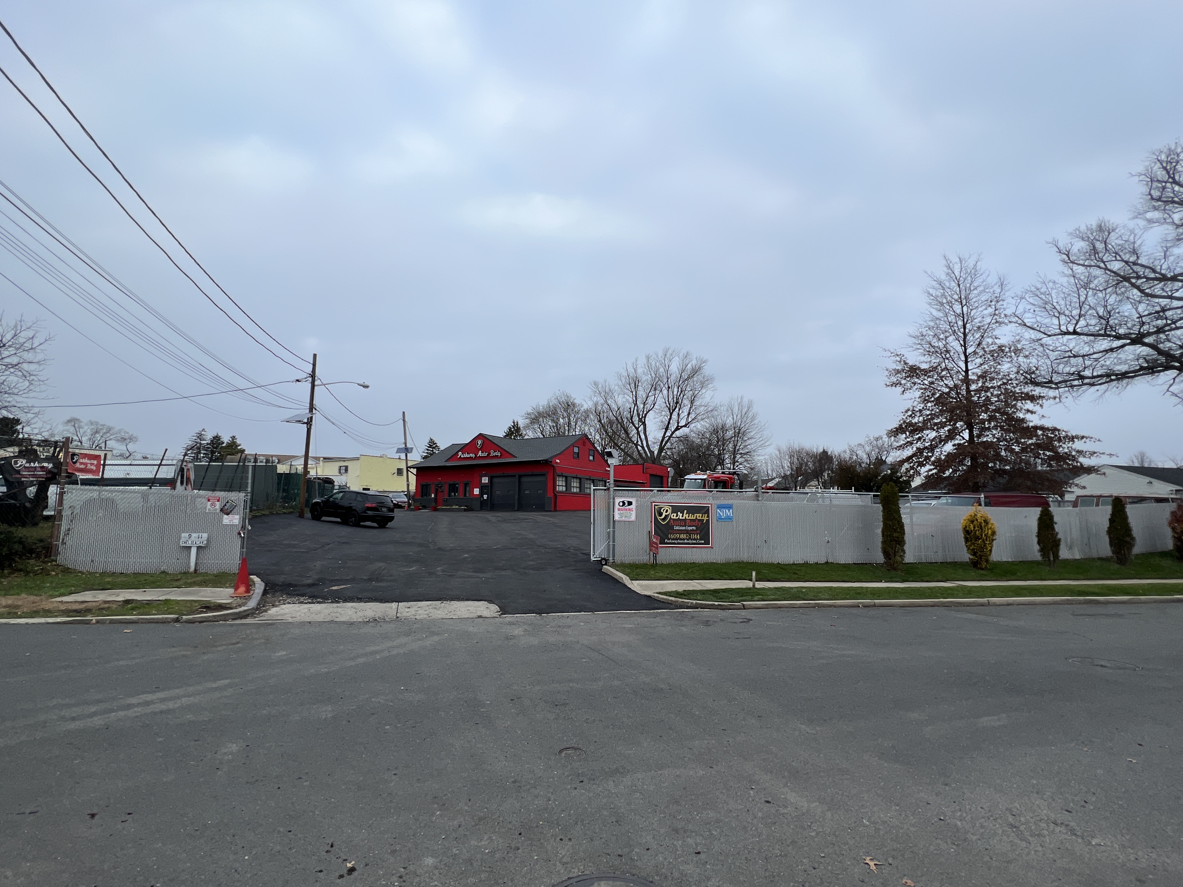 Parkway Auto Body gallery 6