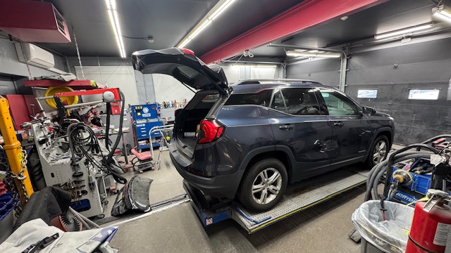 Parkway Auto Body gallery 3