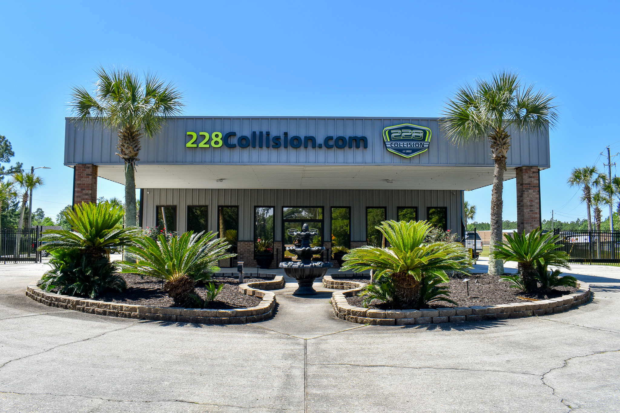 228 Collision & Towing