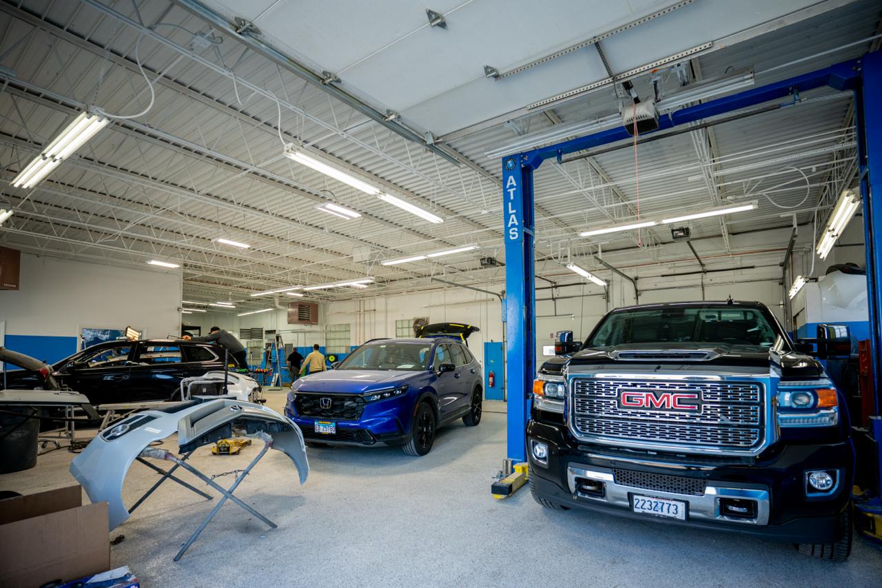 E-Z Tech Paintless Dent Removal & Collision  gallery 3