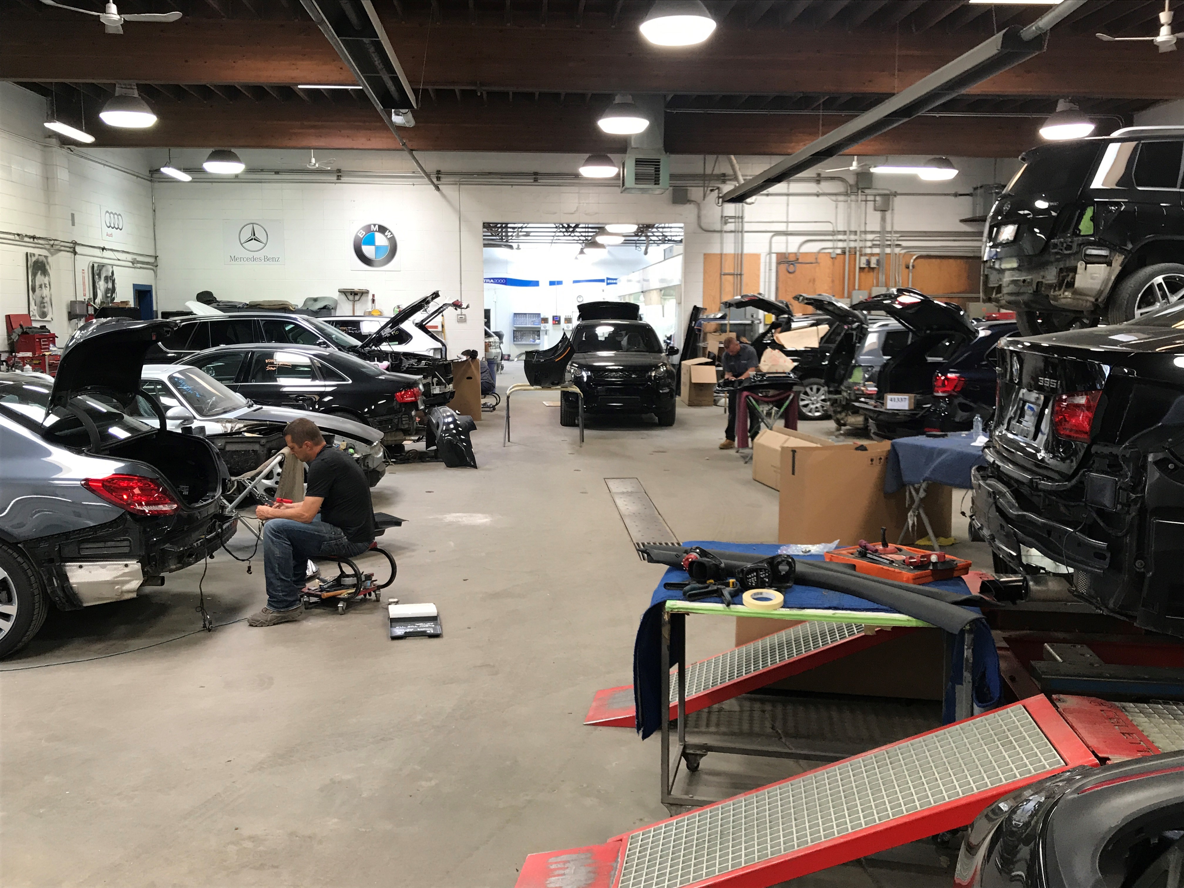ACX Modern Autobody gallery 3