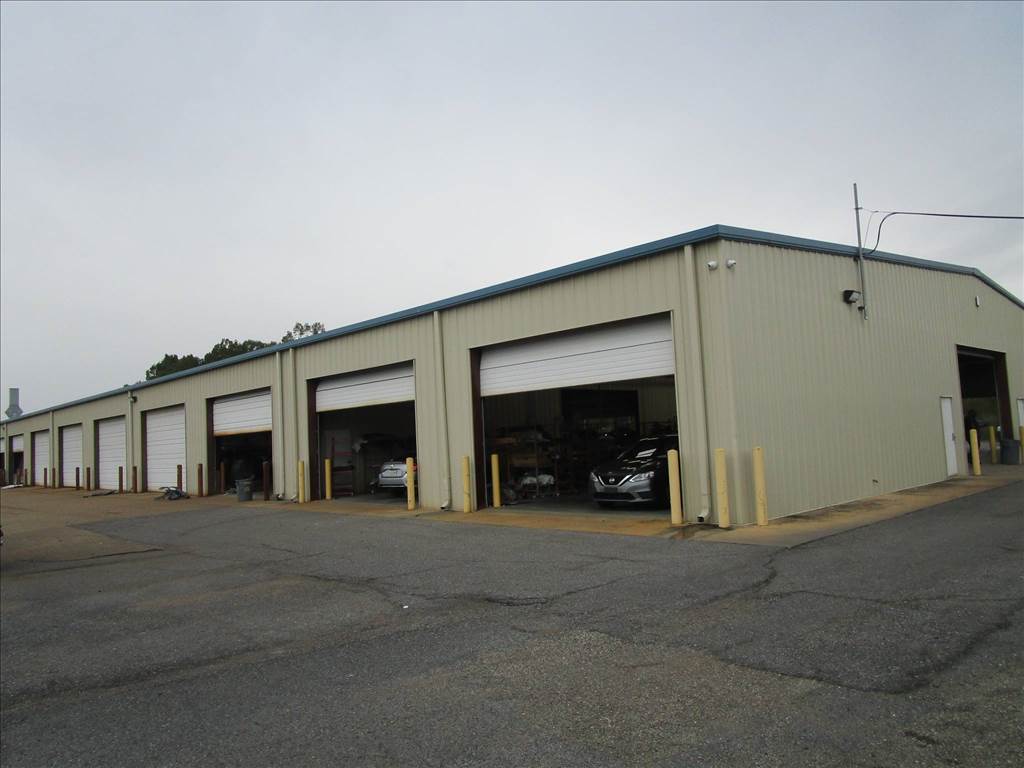 Team Collision Center gallery 7