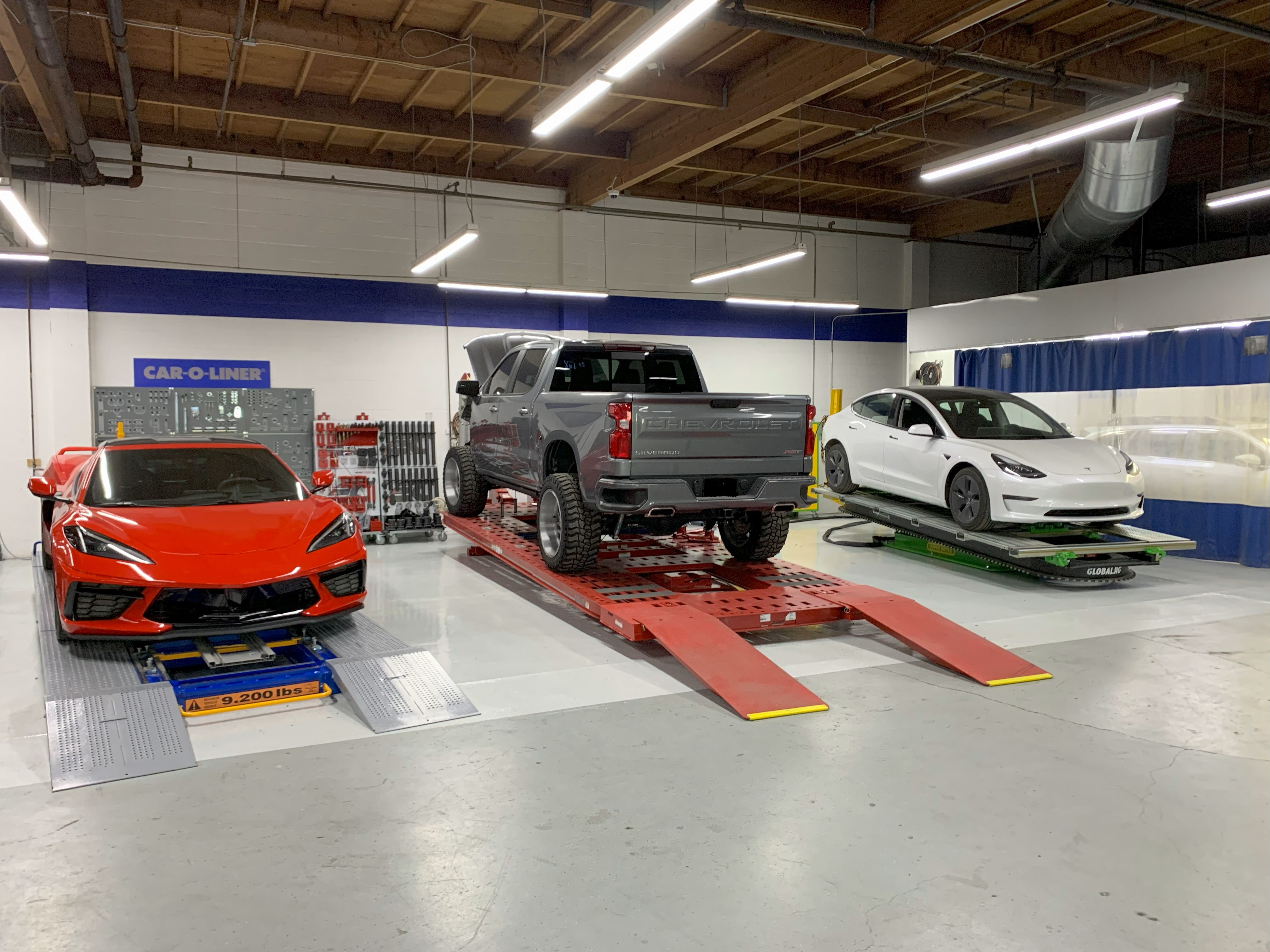 A Superior Collision Shop gallery 6