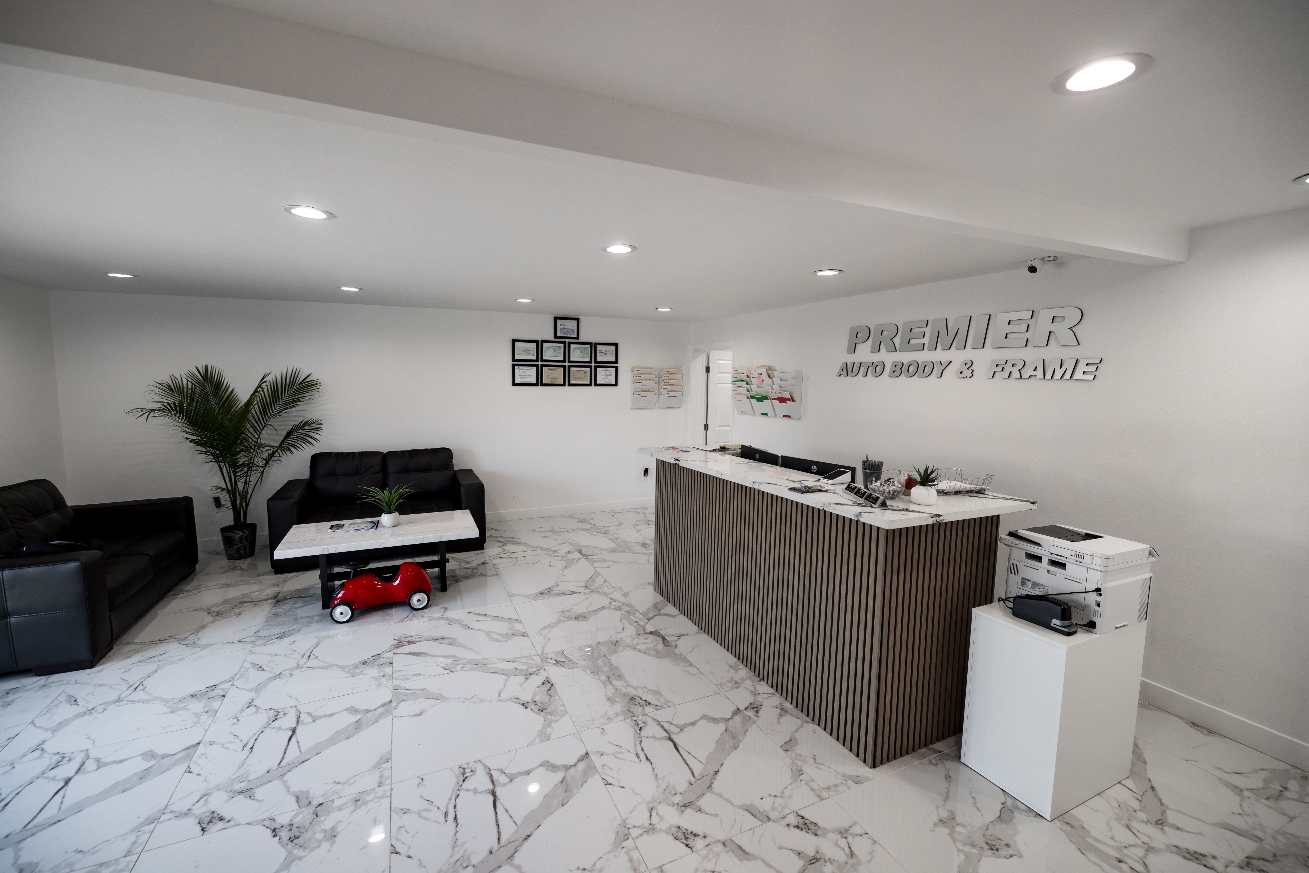 Premier Auto Body & Frame gallery 2