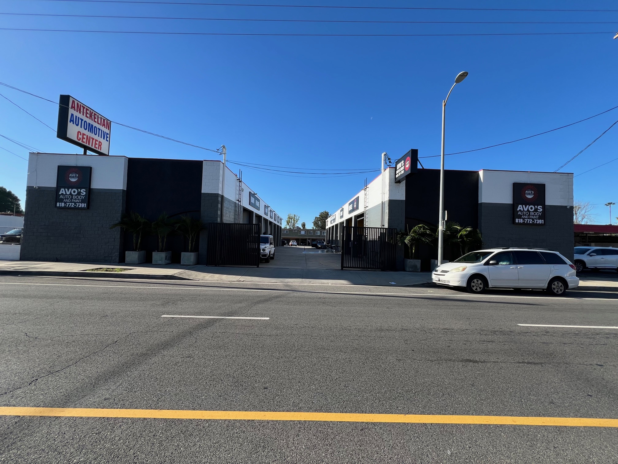 Avo's Auto Body & Paint gallery 5
