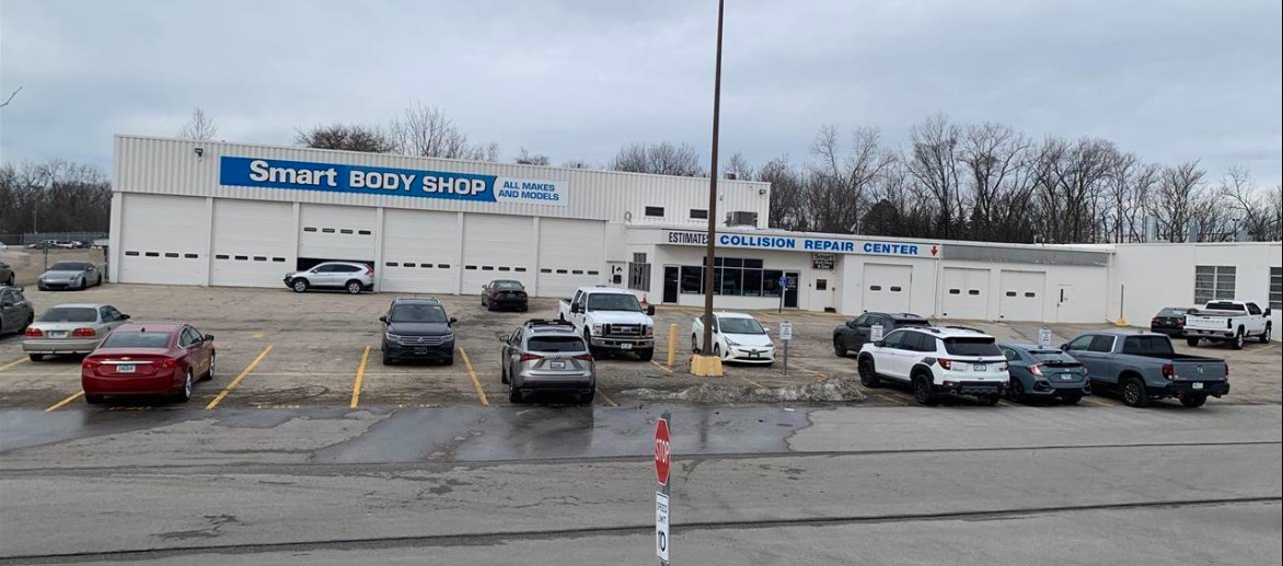 CARSTAR Smart Collision Express Quad Cities gallery 1