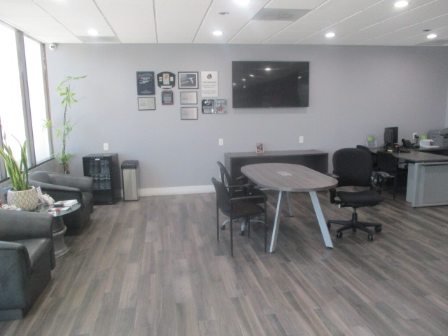 Diamond Hills Collision gallery 2