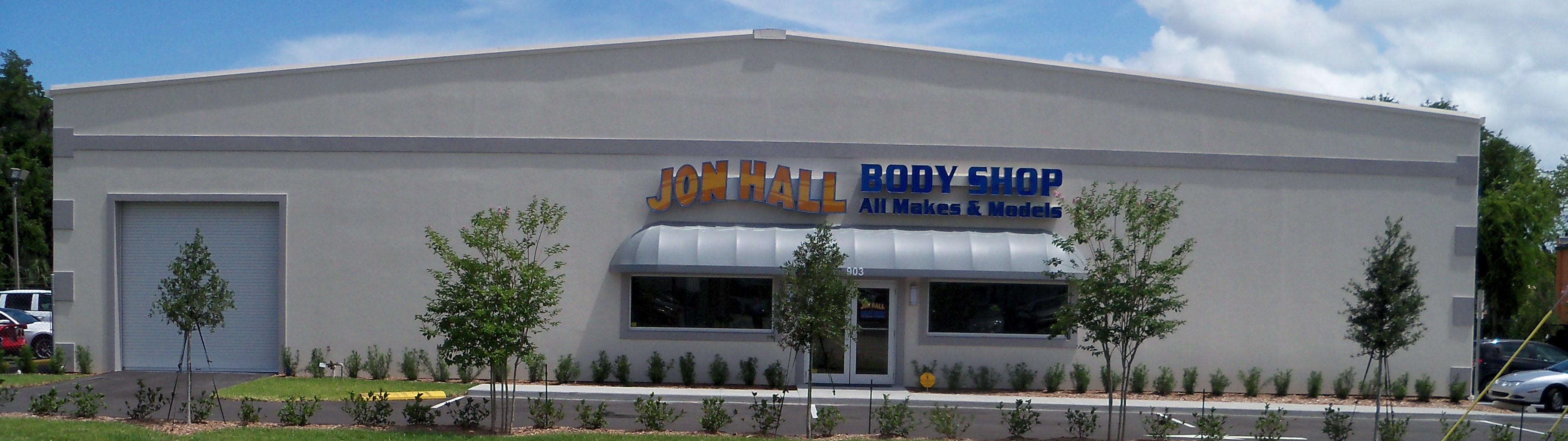 Jon Hall Body Shop gallery 1