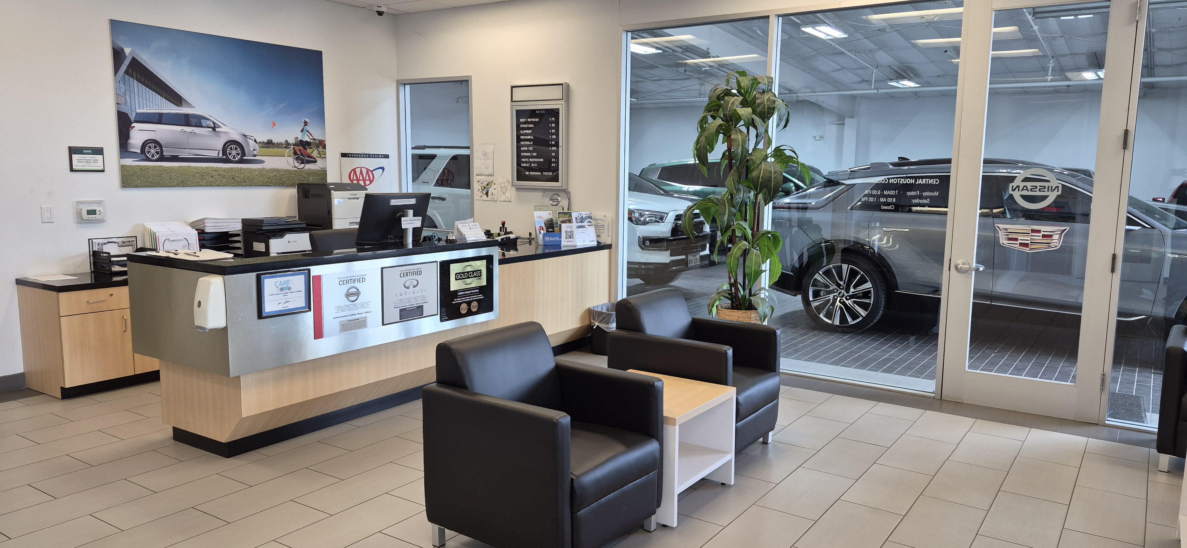 Central Houston Nissan gallery 2