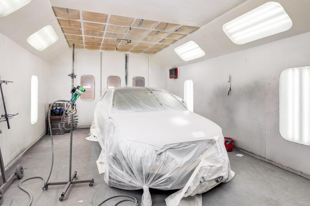 Eurocraft Collision Centre Calgary Ltd. gallery 6