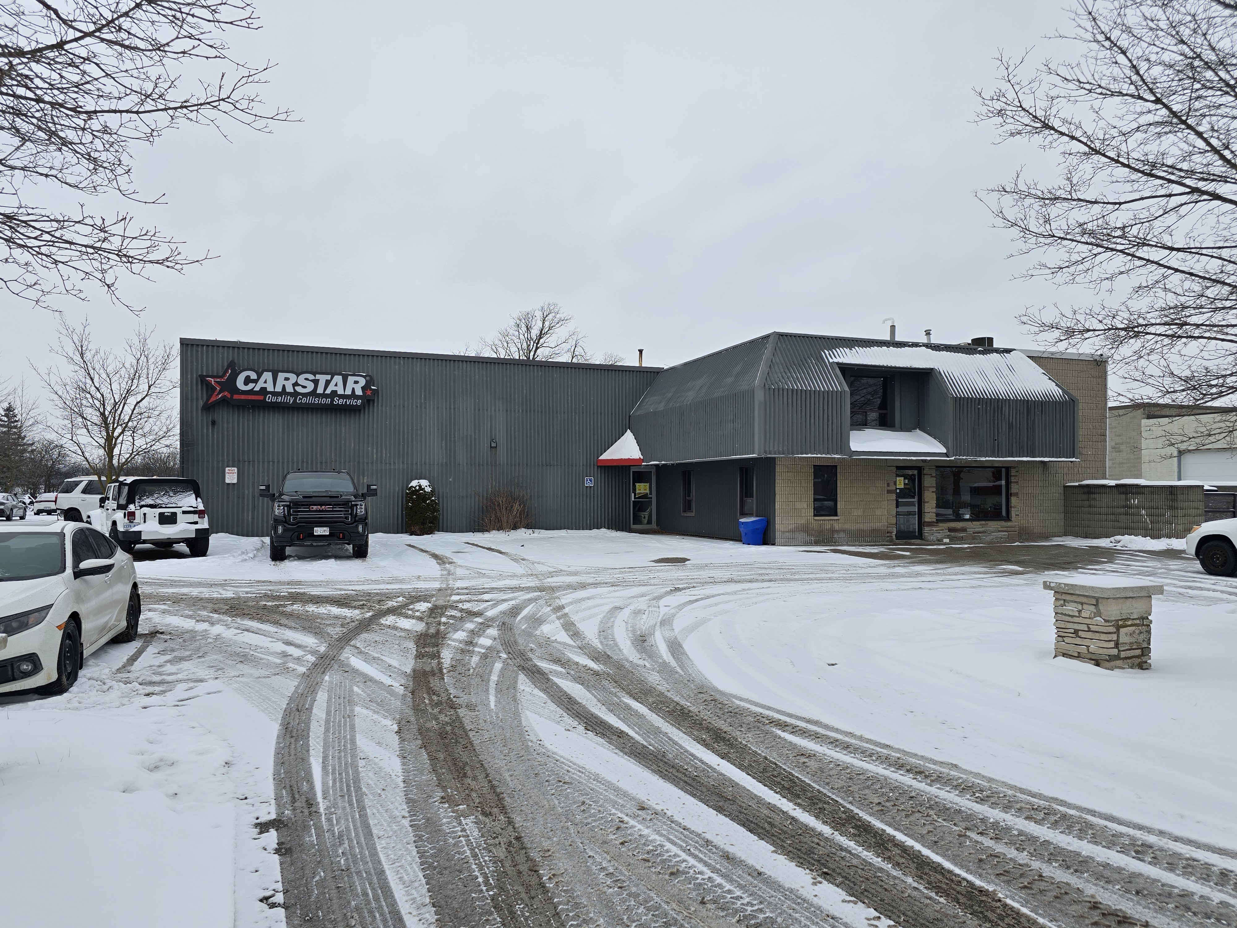 CARSTAR Guelph shop