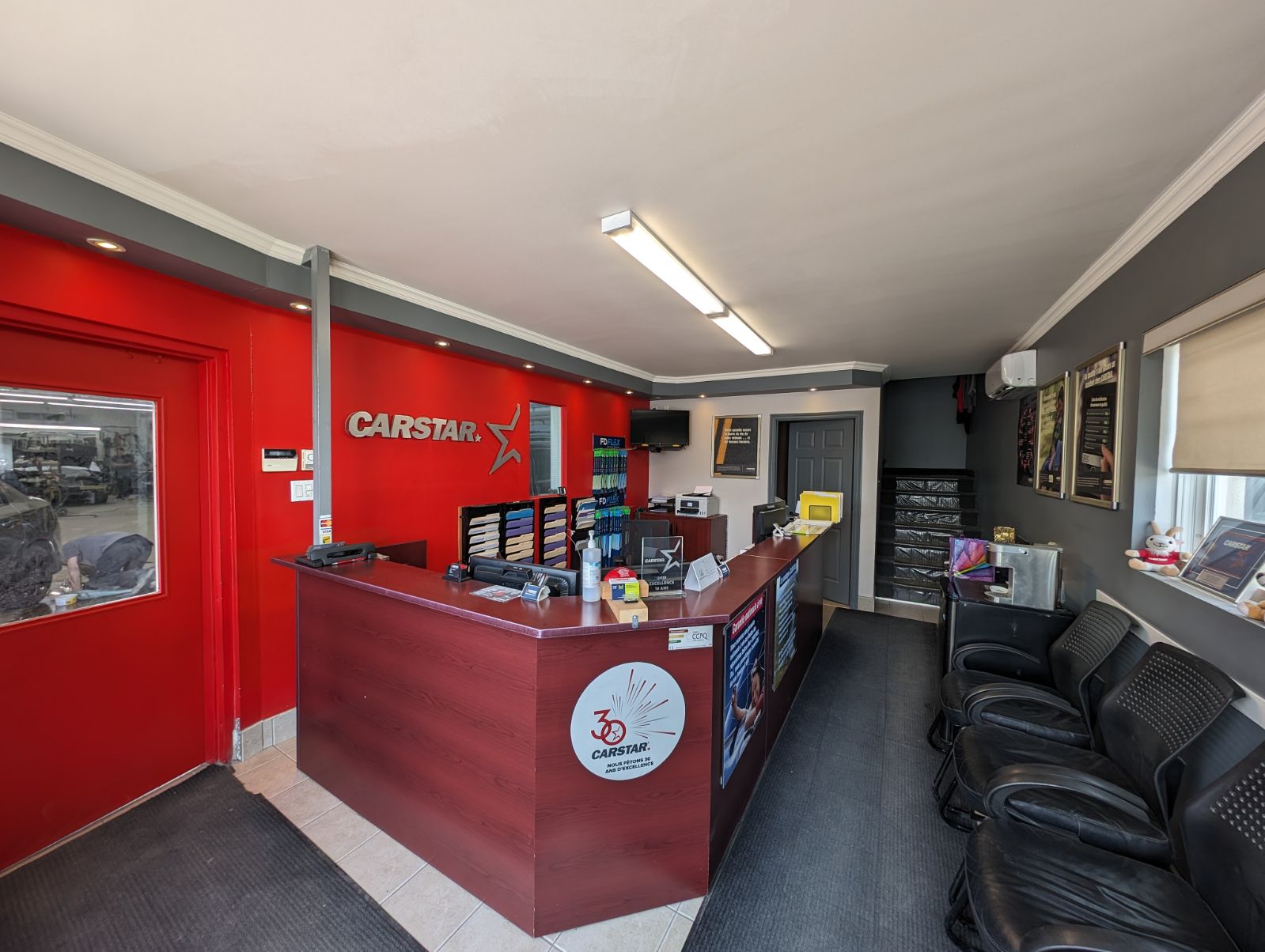 CARSTAR Laval Rue Lamer gallery 2