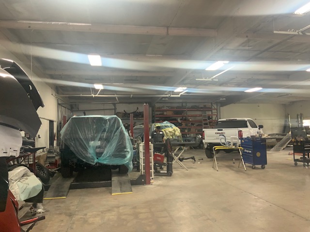 USA Auto Collision Center gallery 3