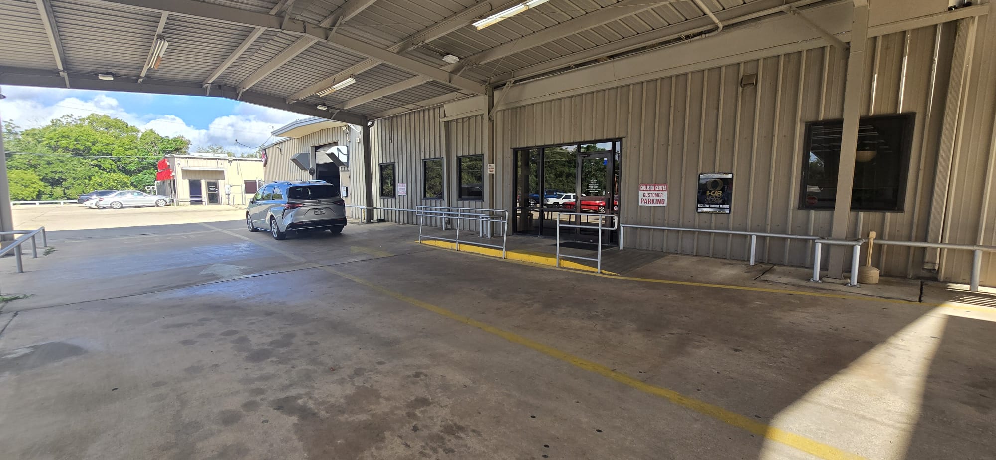 Bravos Collision Center