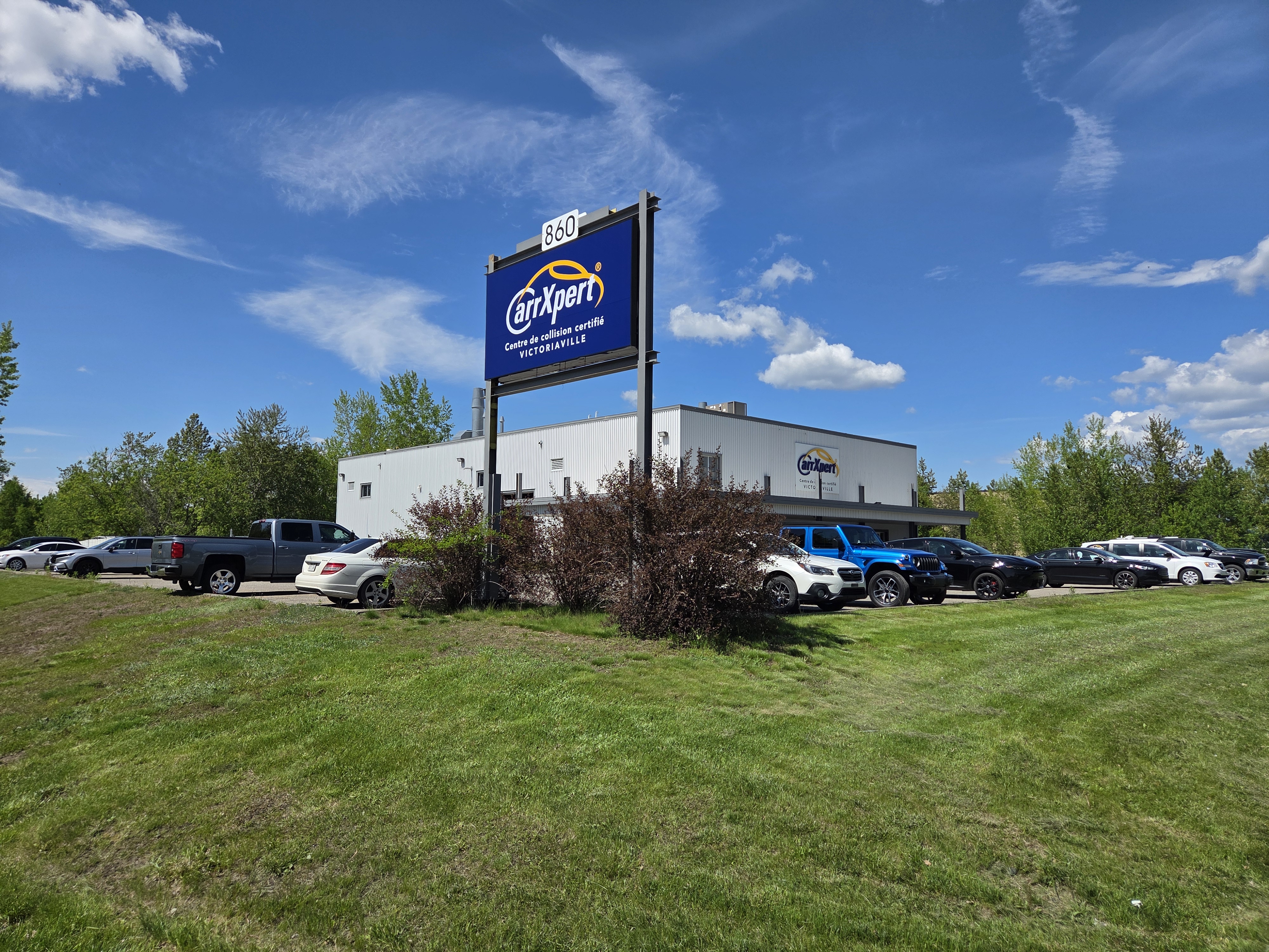 Centre de Collision Certifie Victoriaville gallery 1