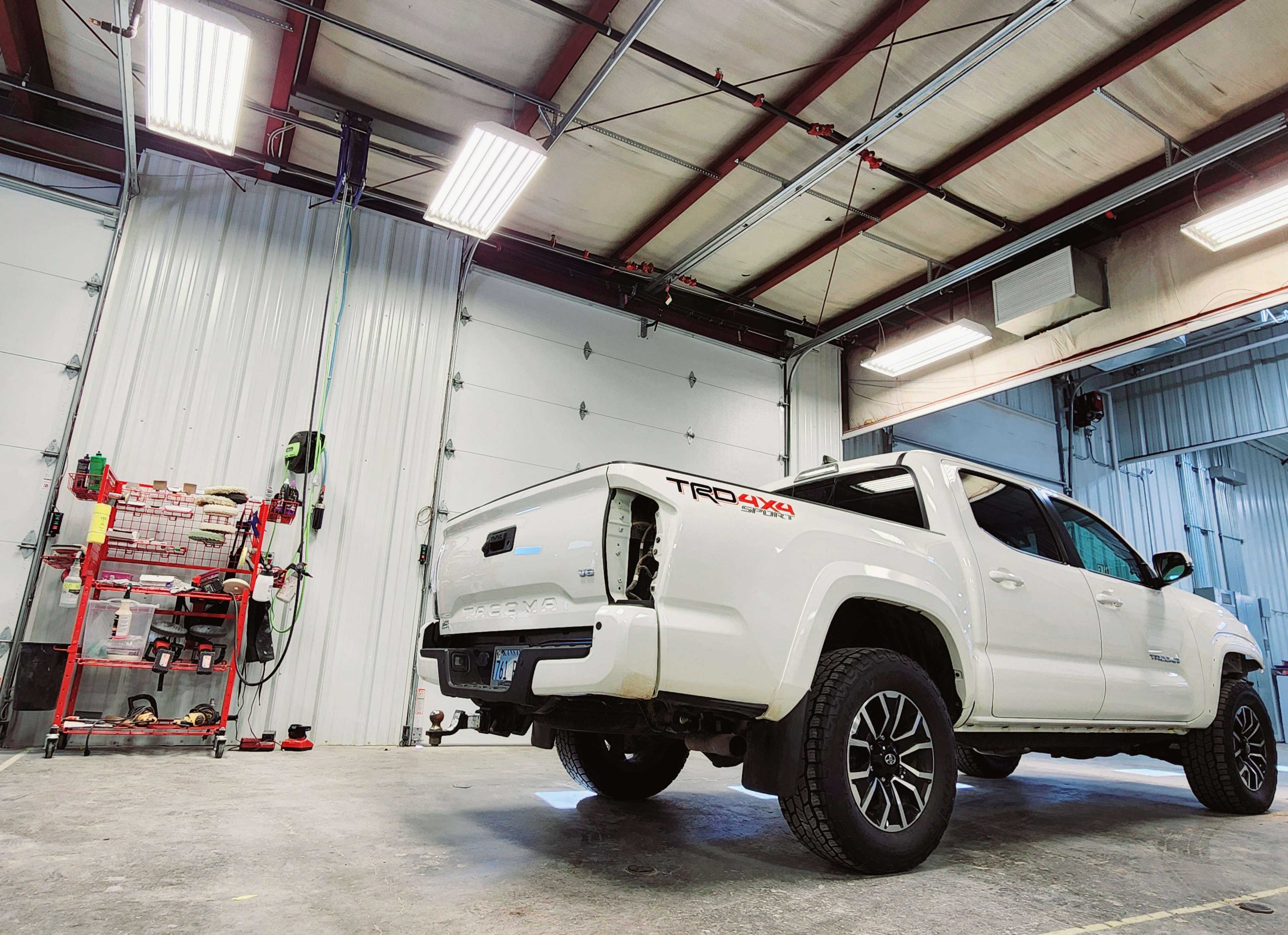 Dacus Auto Body gallery 4