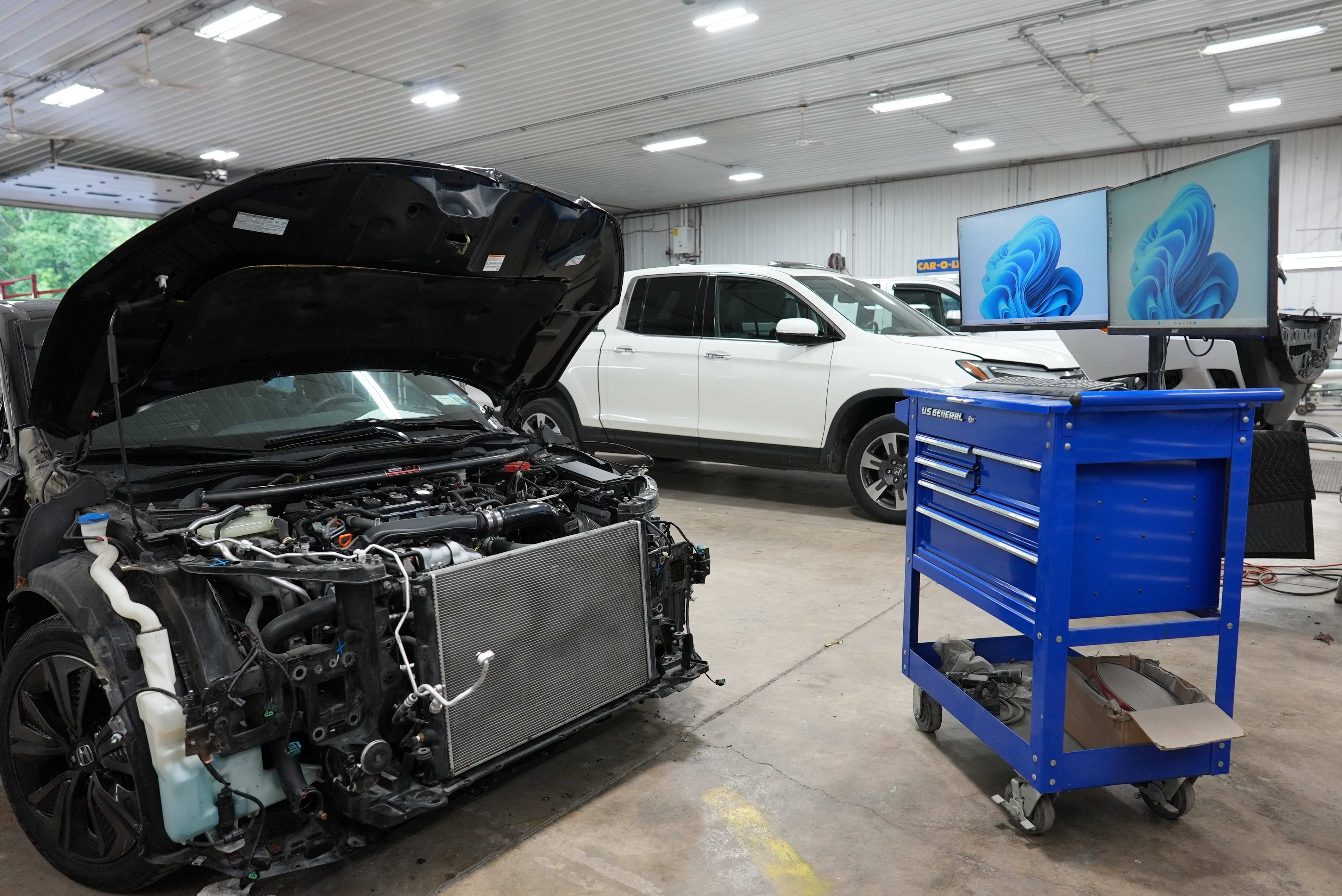 Town Line Auto gallery 3