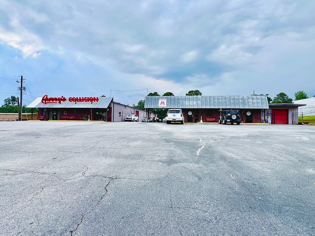 Curry's Collision Center, Inc gallery 5