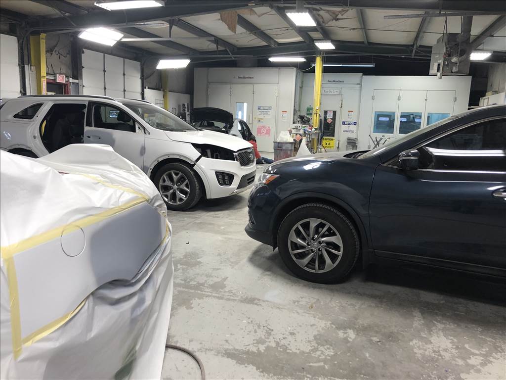Curry's Collision Center, Inc gallery 3