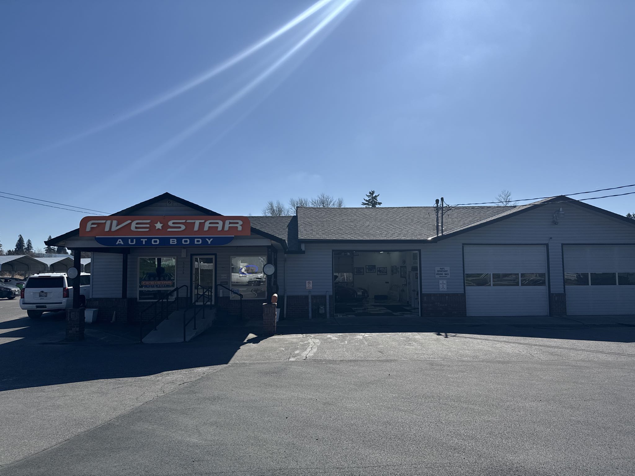 Five Star Auto Body gallery 1