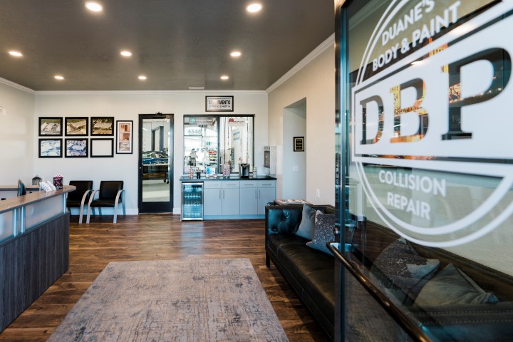 Duanes Body and Paint gallery 2