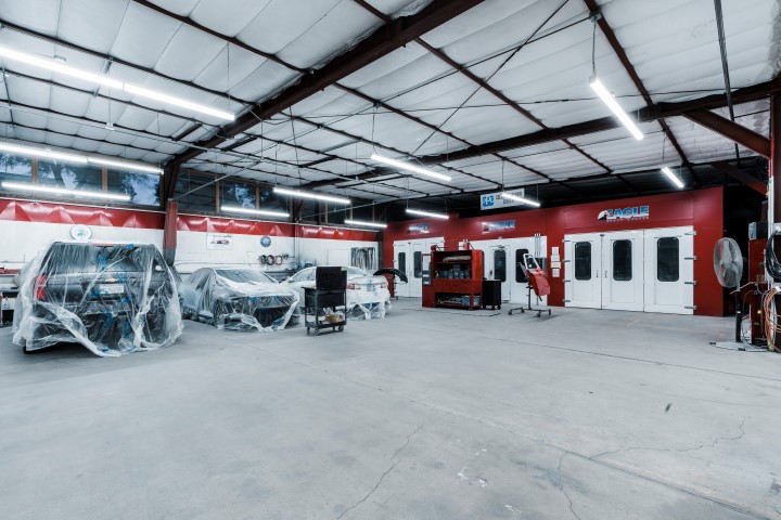 Duanes Body and Paint gallery 3