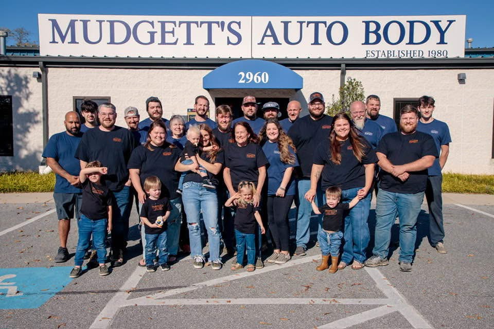 Mudgett Auto Body gallery 7