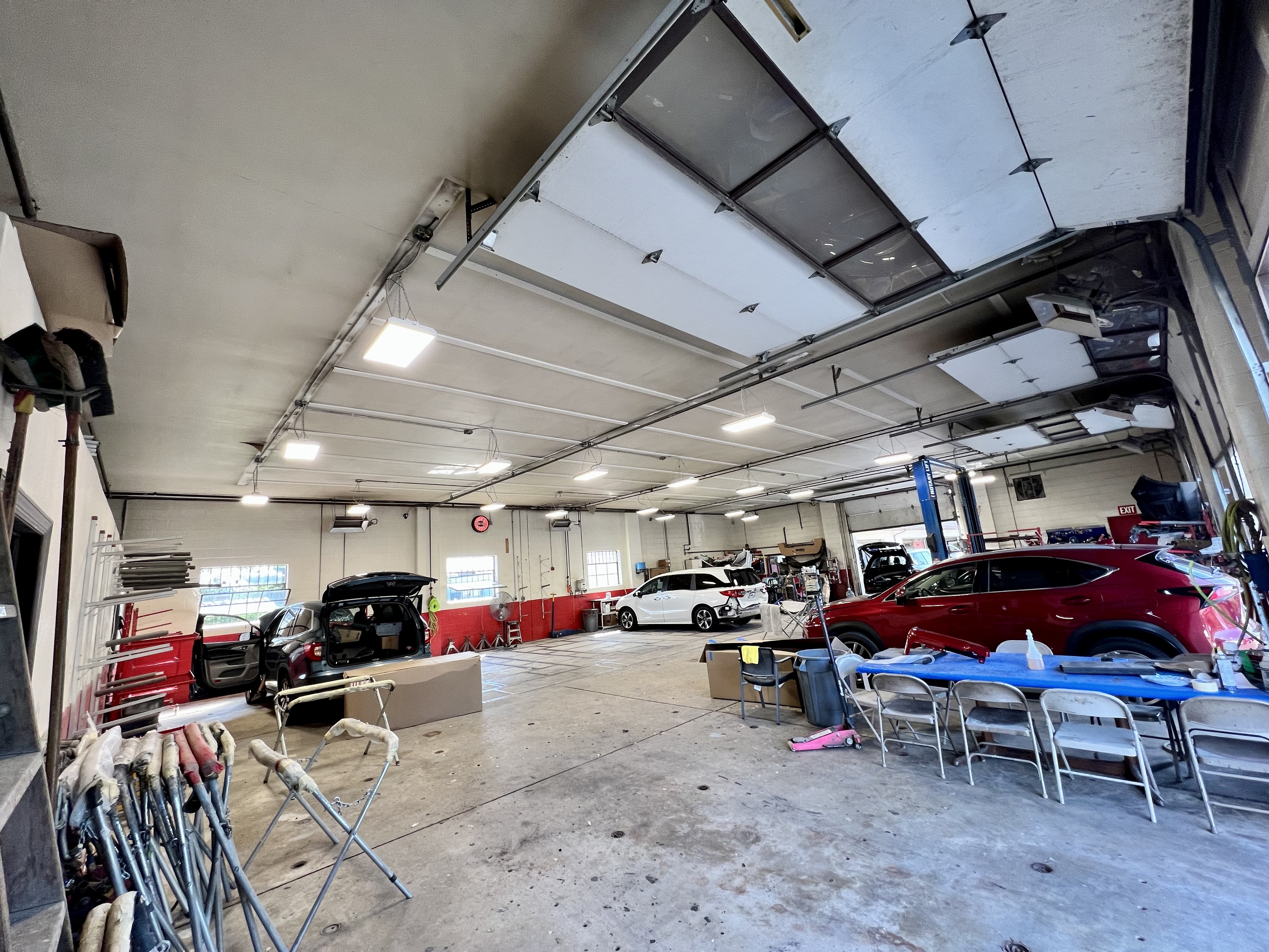 Amwell Auto Body gallery 3
