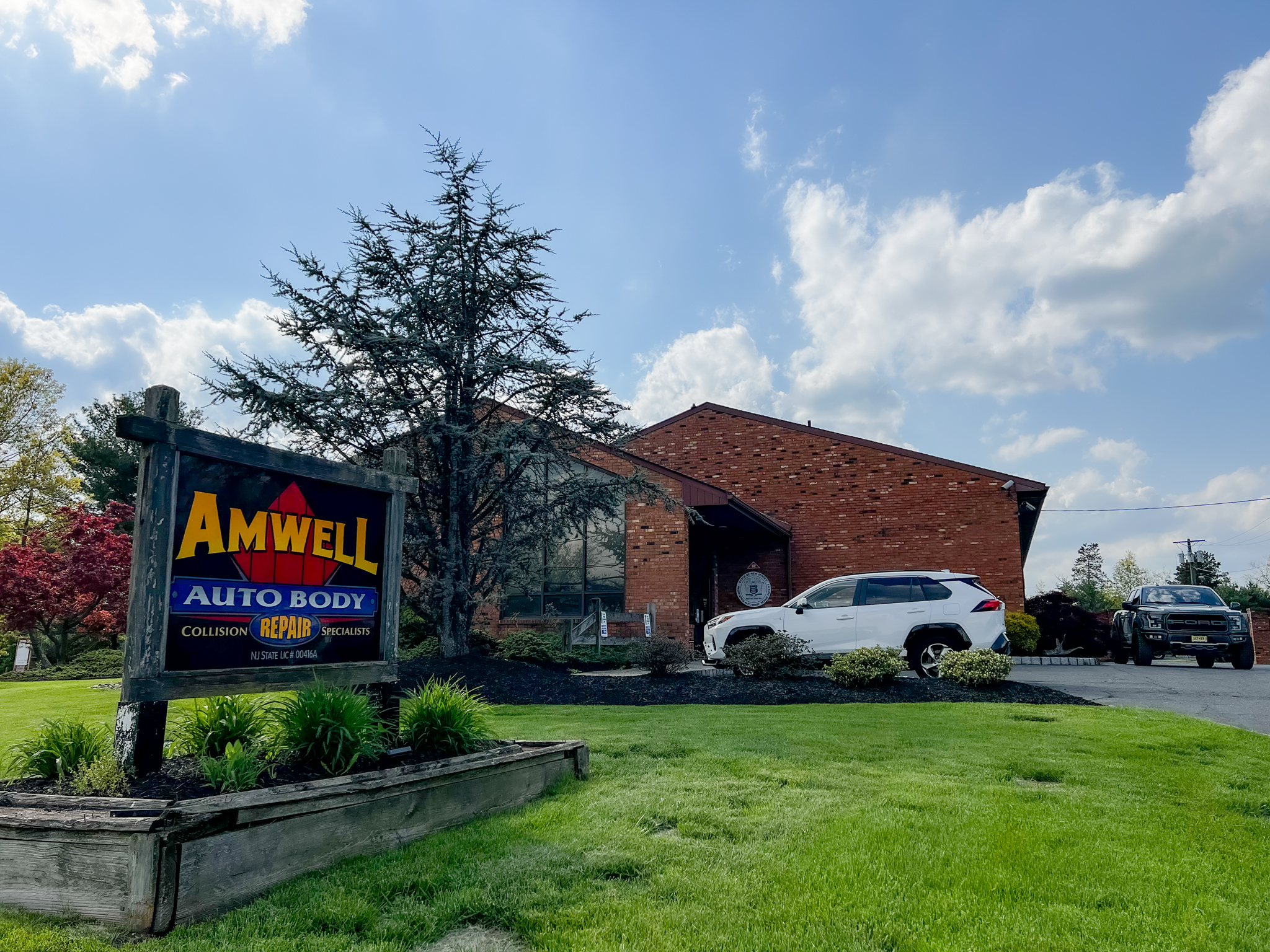 Amwell Auto Body gallery 1