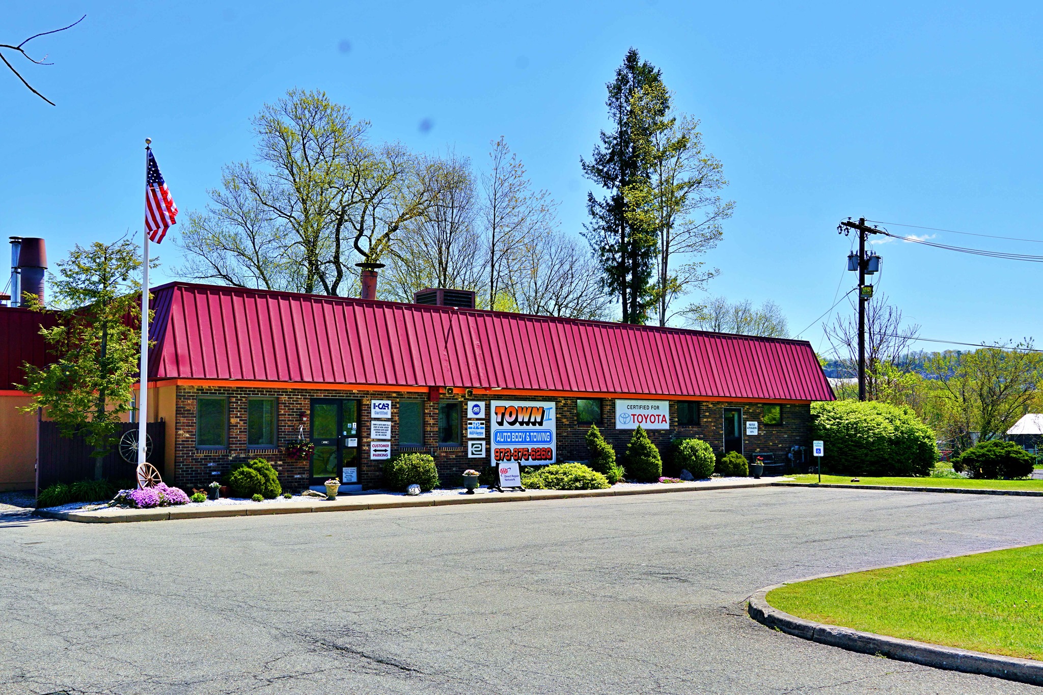 Town 2 Auto Body gallery 1