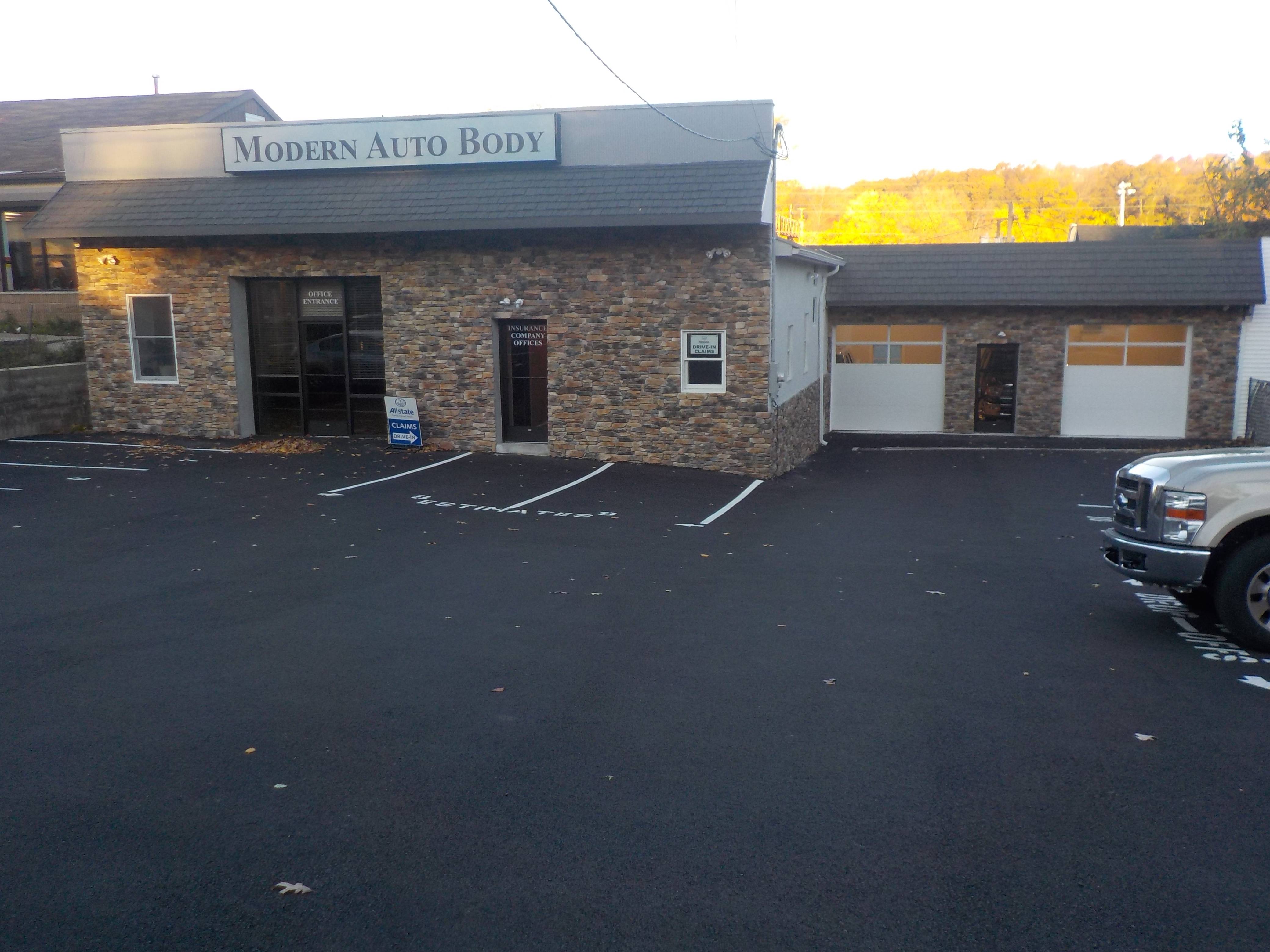 Modern Auto Body of South Orange NJ gallery 1