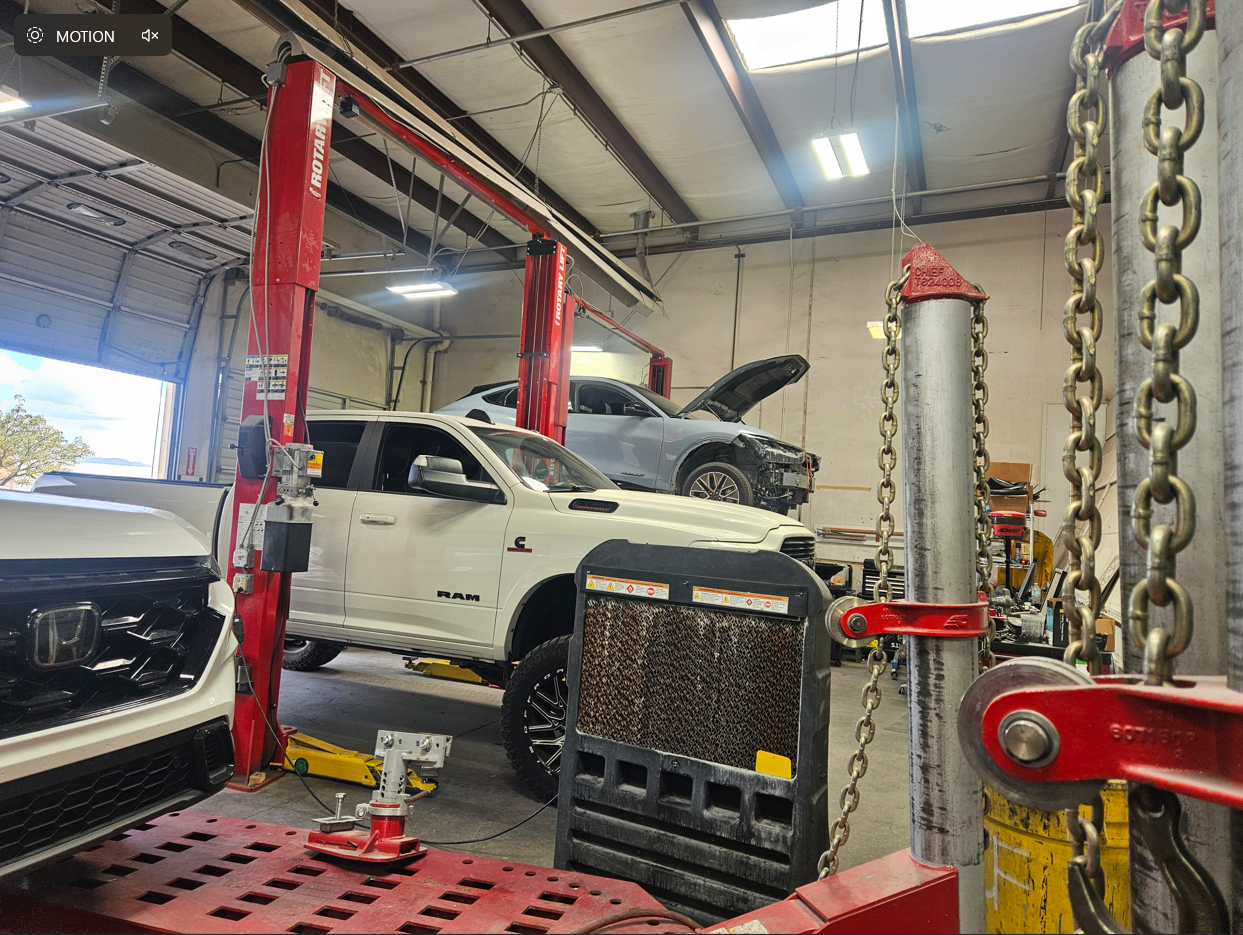 Don Chalmers Ford Body Shop gallery 5