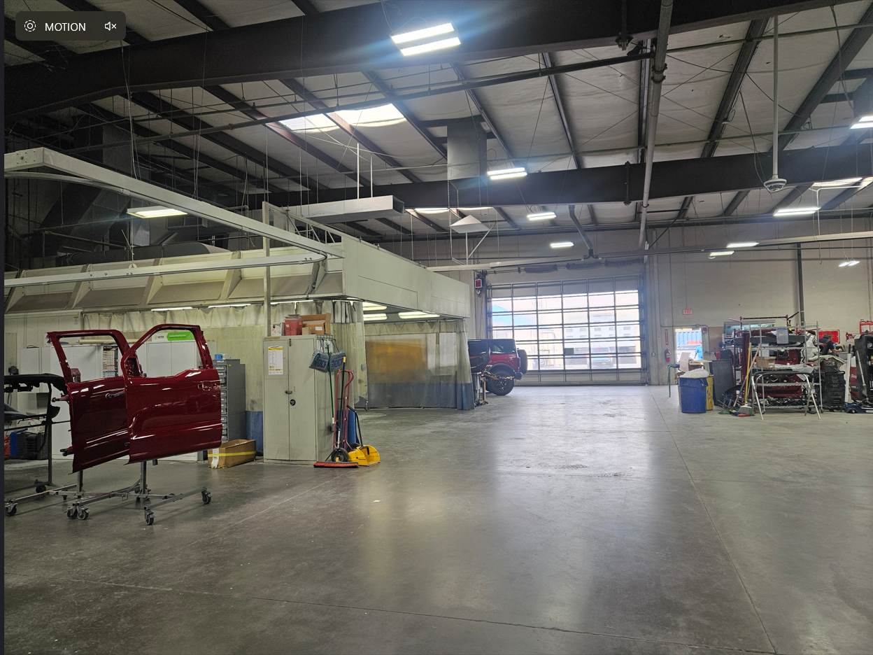 Don Chalmers Ford Body Shop gallery 3