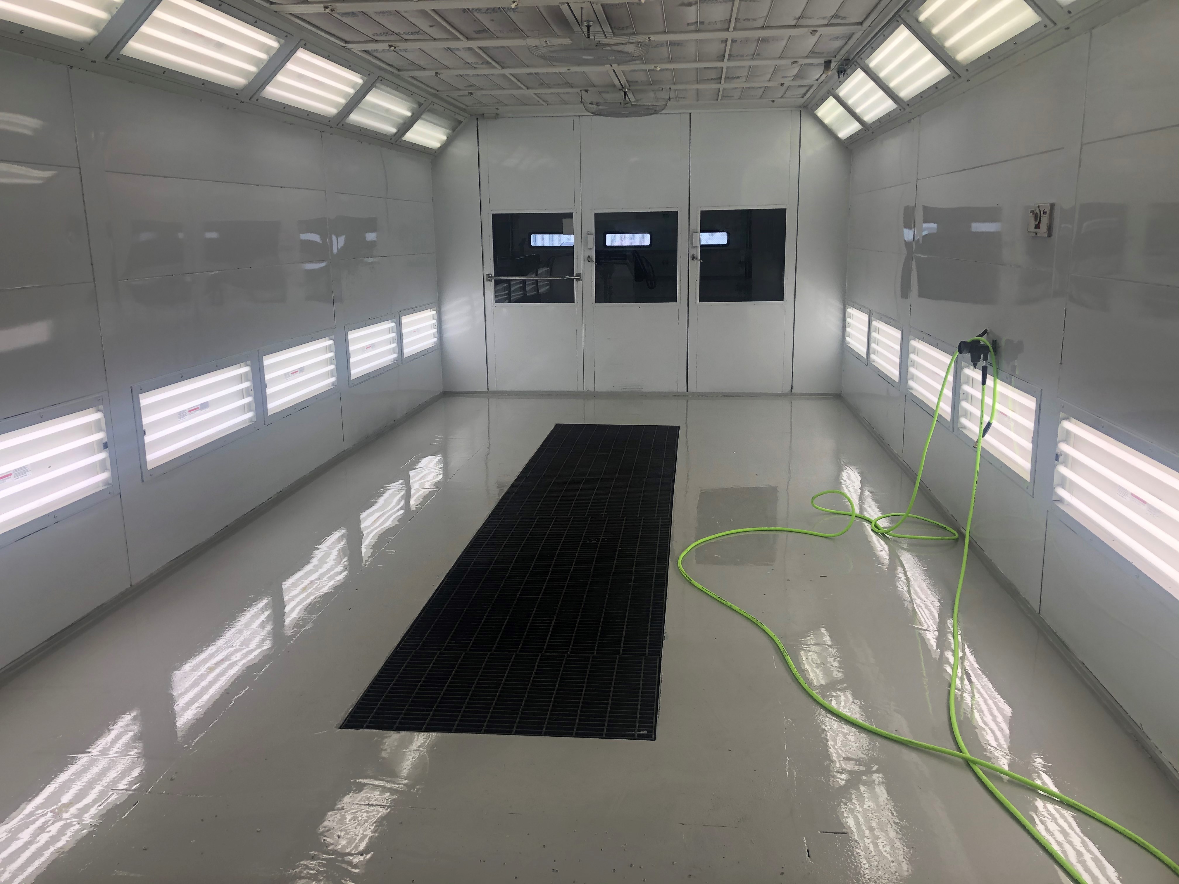 RICK HENDRICK CHEVROLET COLLISION CENTER gallery 5