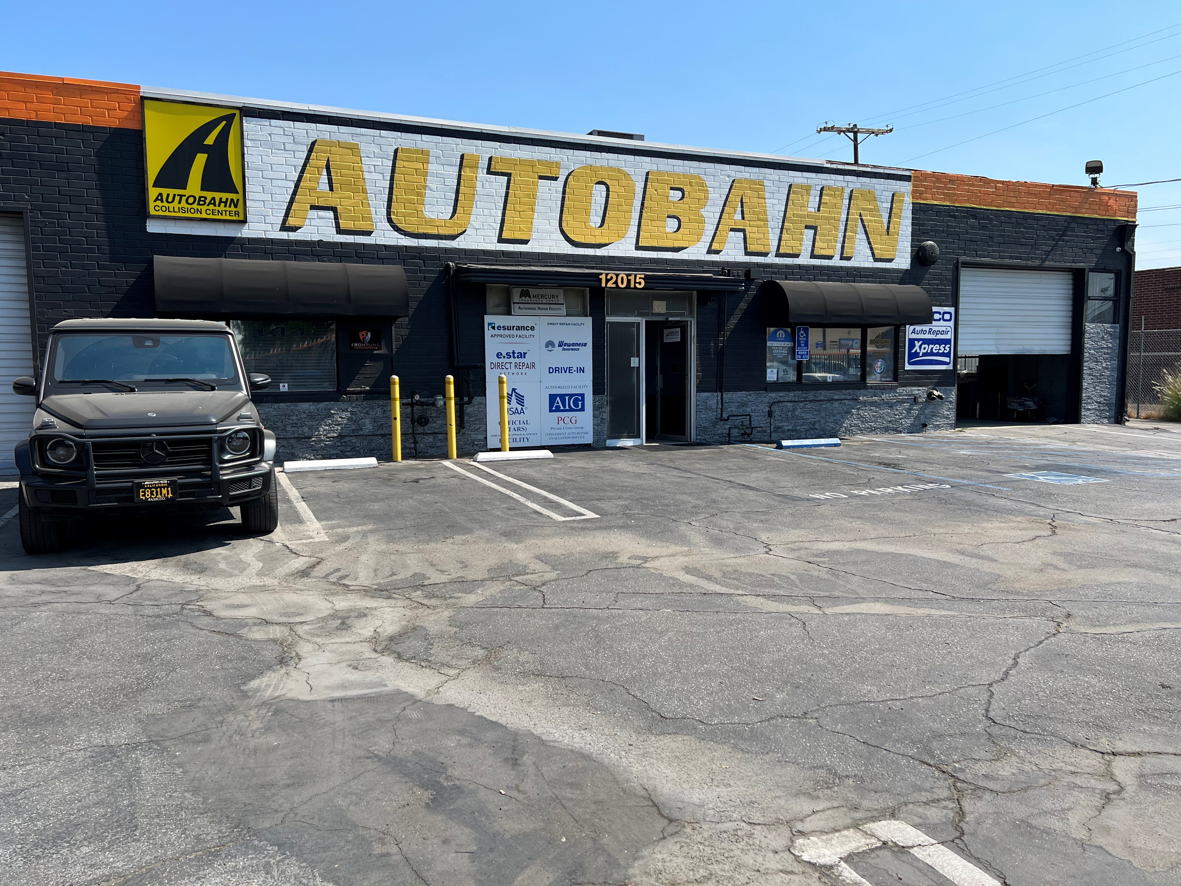 Autobahn Collision Center gallery 1