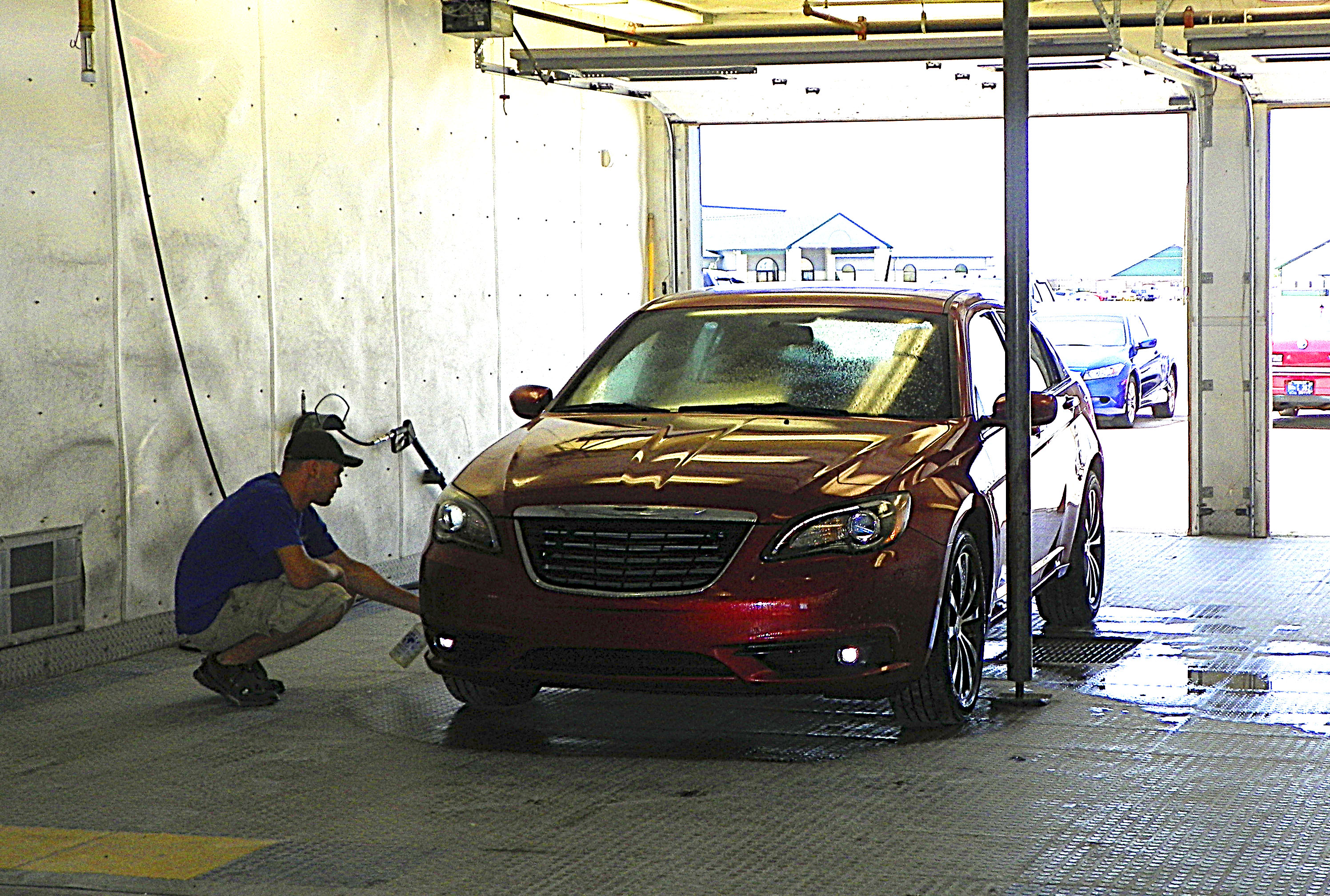 Enneking Auto Body gallery 4